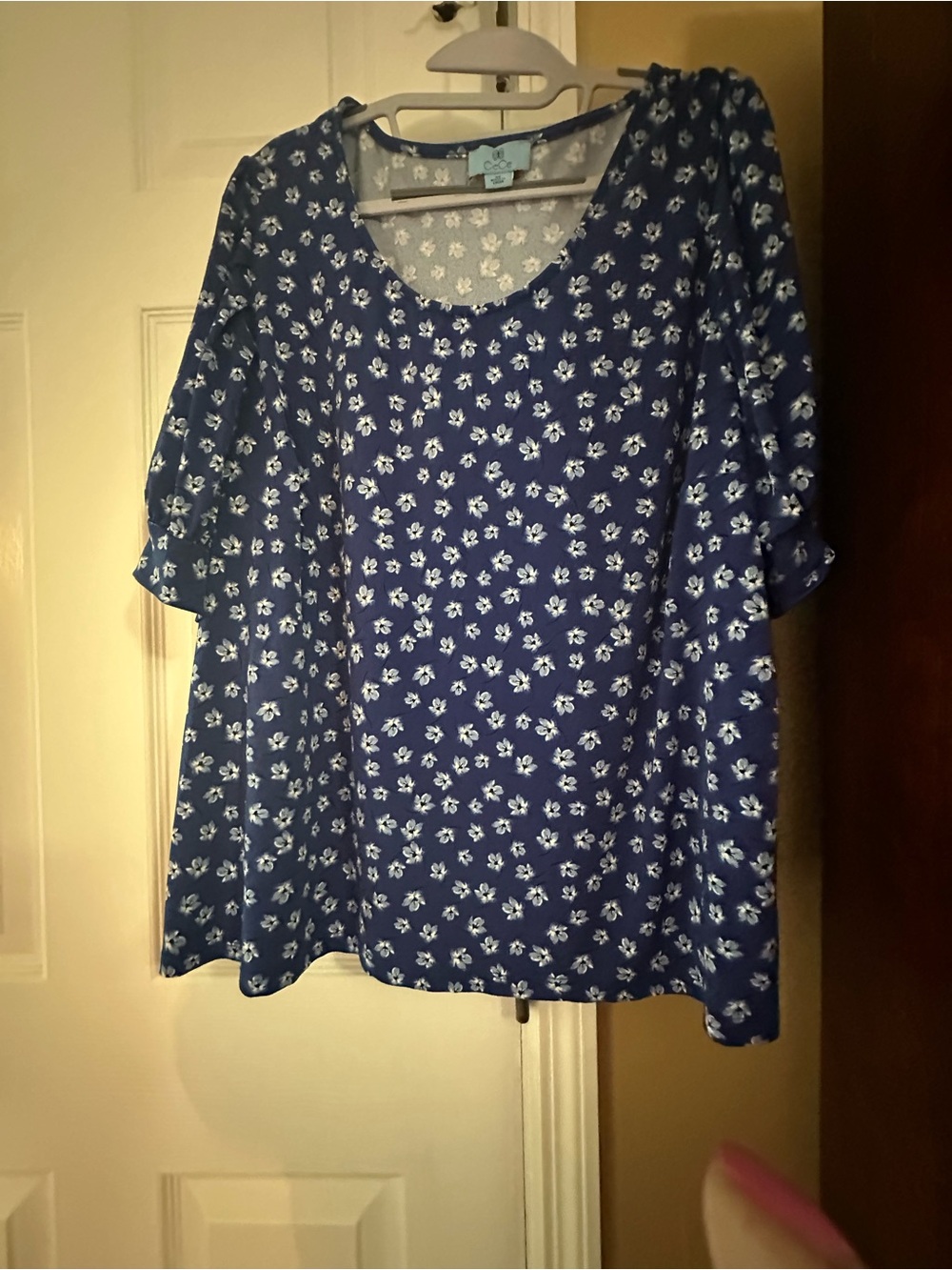 CeCe Navy Blue Floral Scoop Neck Tunic